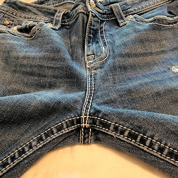 Miss Me Western Chloe Boot Medium Wash Jeans With Embellished Turquoise Accents - Picture 4 of 11